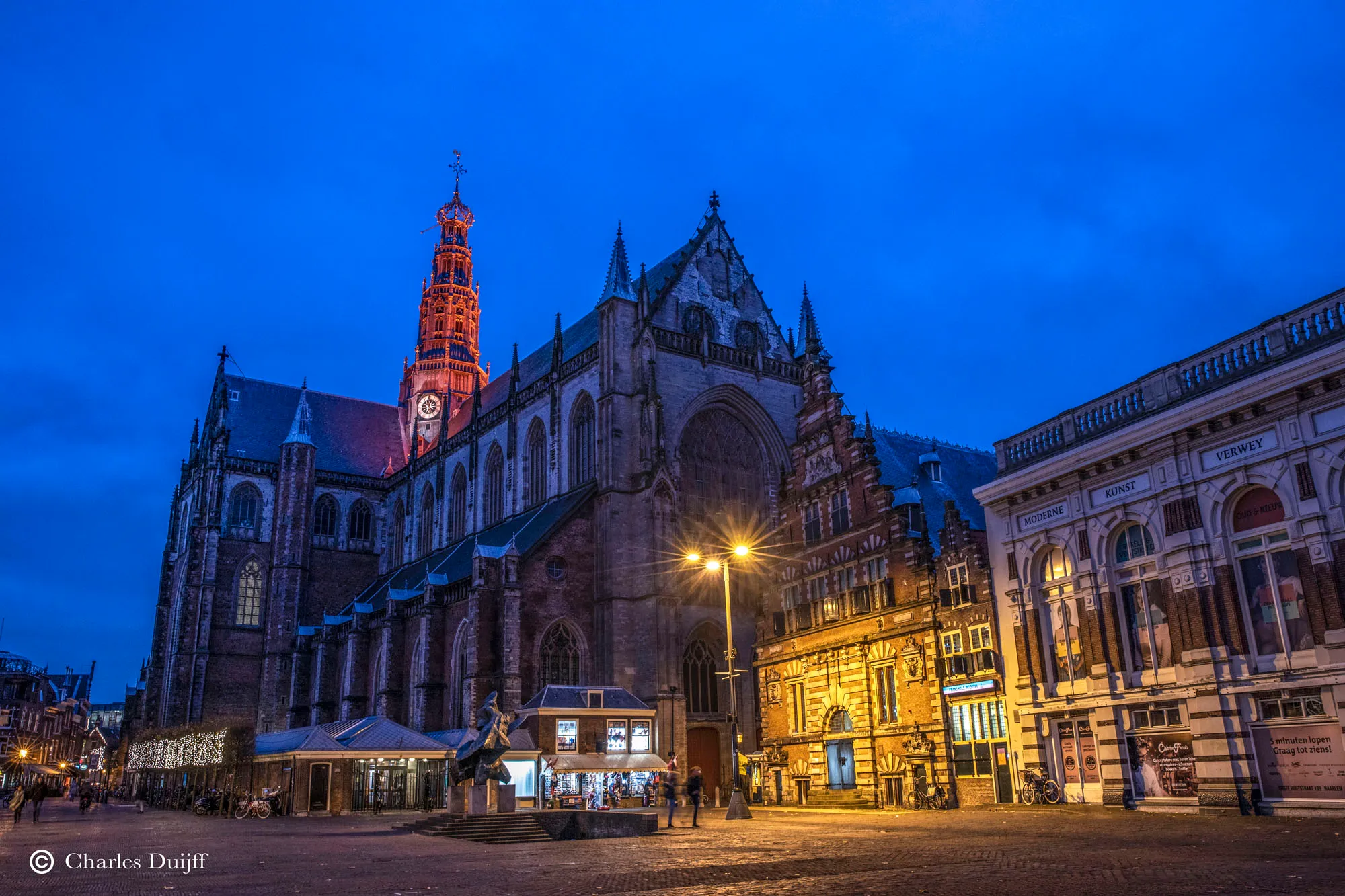 gr kerk dark