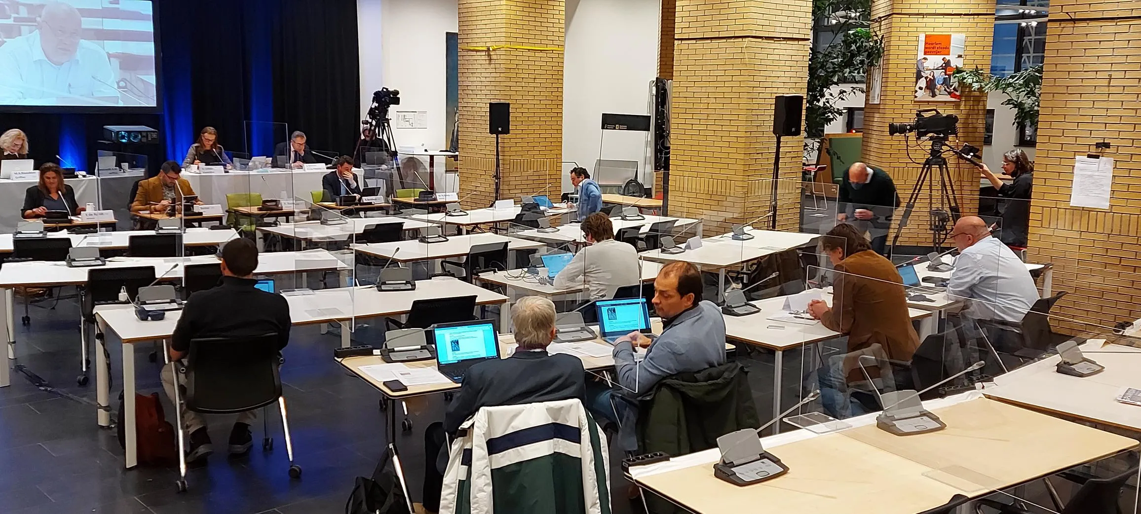 in het vragenuurtje kunnen raadsleden allerhande vragen aan de burgemeester en wethouders stellen