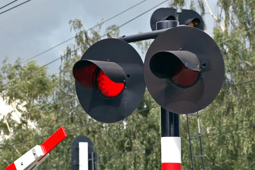 level crossing 65779 915x518 1