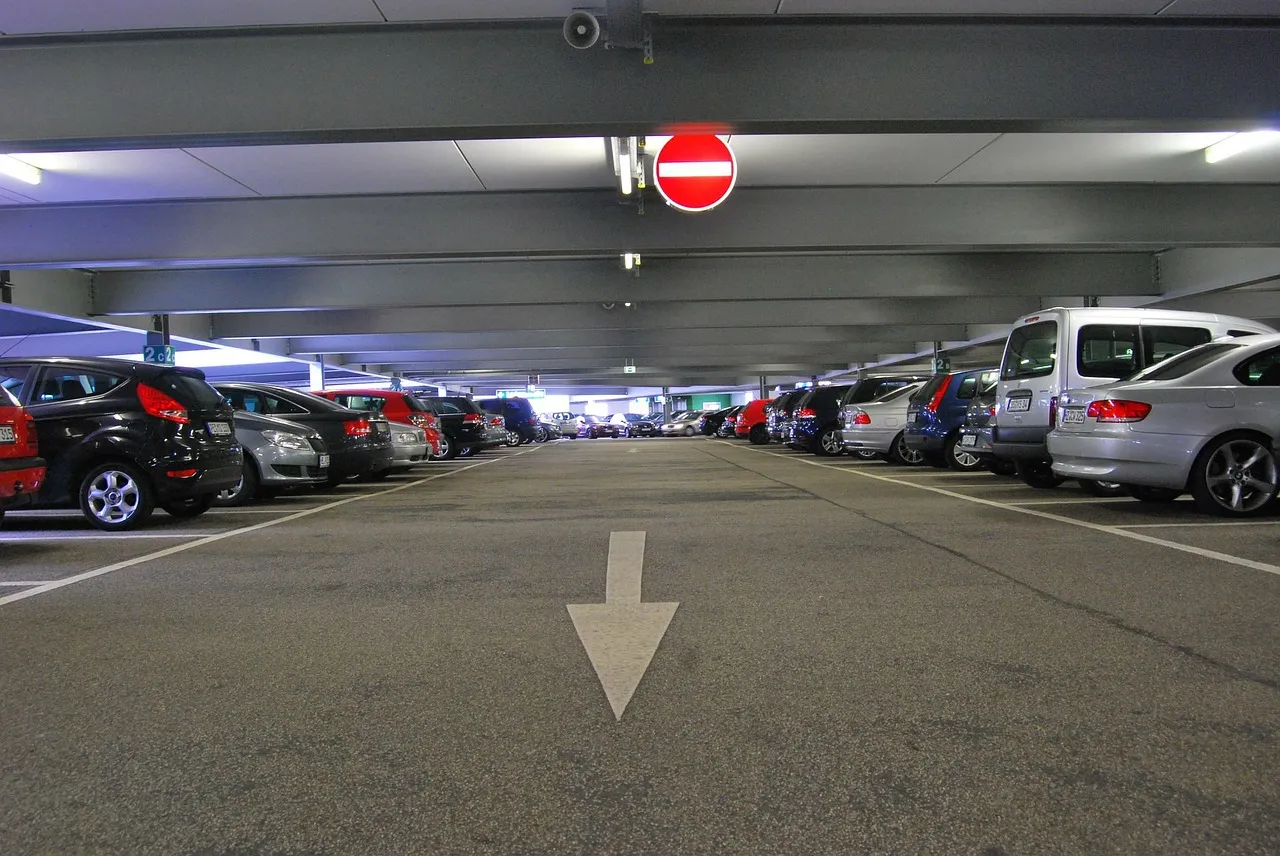parking 219767 1280