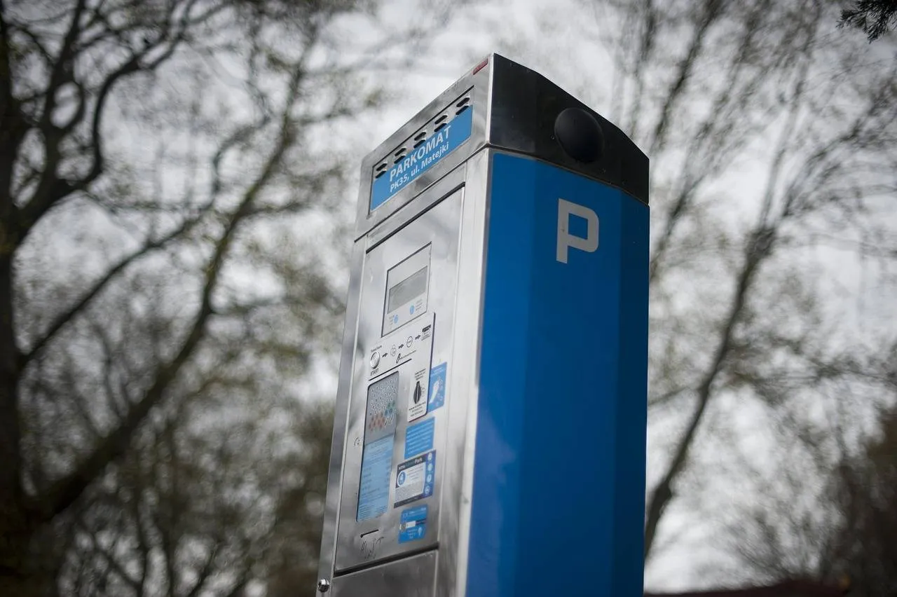 parking meter 4135717 1280