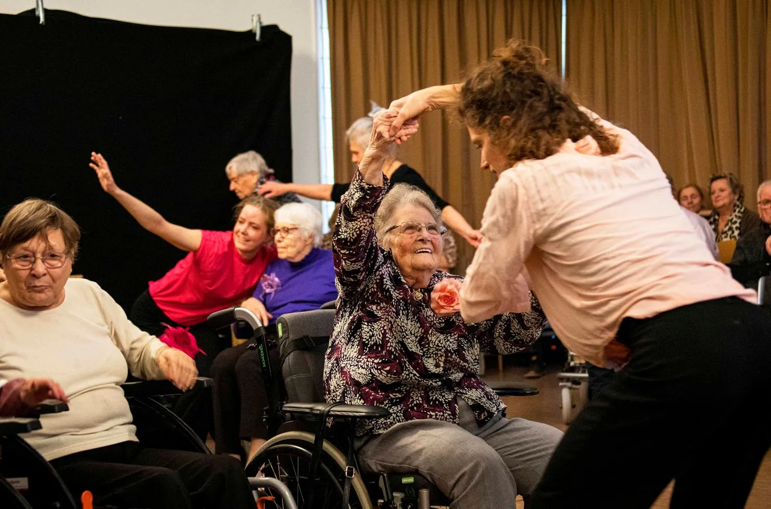 danstheatervos_dansdans_fotomoonsaris_9109-lowres
