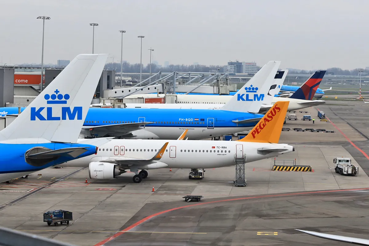 3z1a0053 schiphol platform wim meijer fotografie