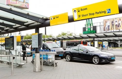 500 taxi standplaatsbartbrussee