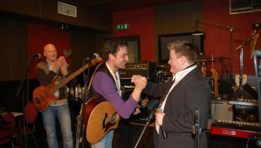 broer sven met alderliefste 915x518