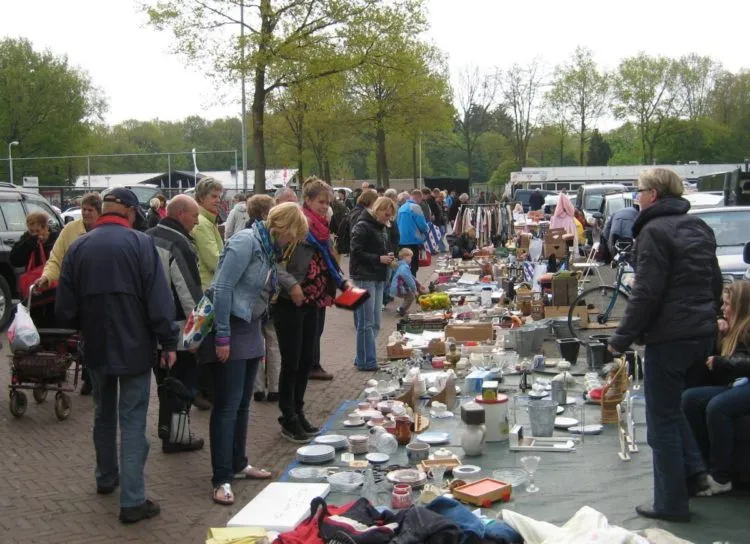 fd vlooienmarkt e1502441789985