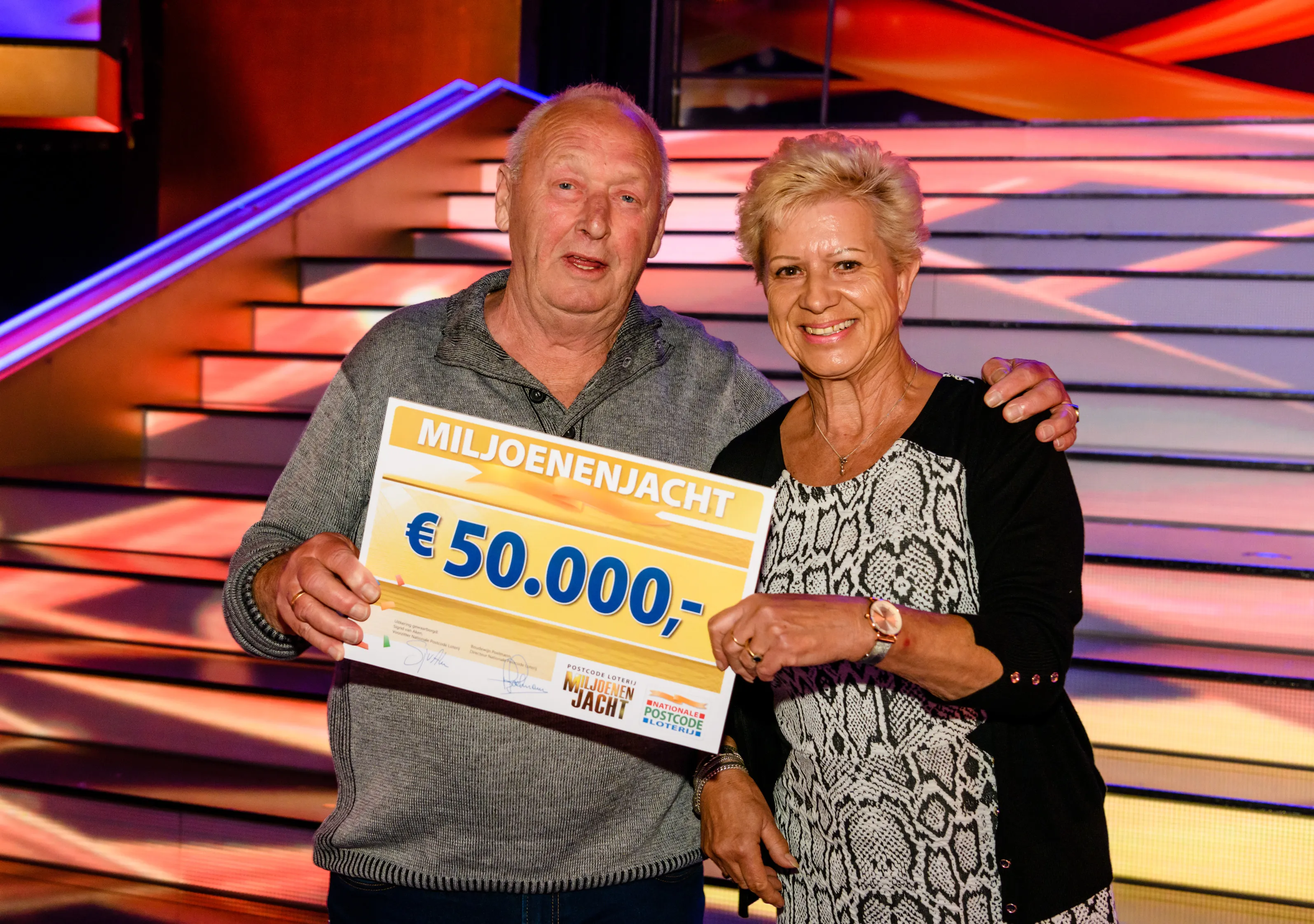 gouden bel levert ron uit nieuw vennep 50000 euro op bij tv show miljoenenjacht postcodeloterij