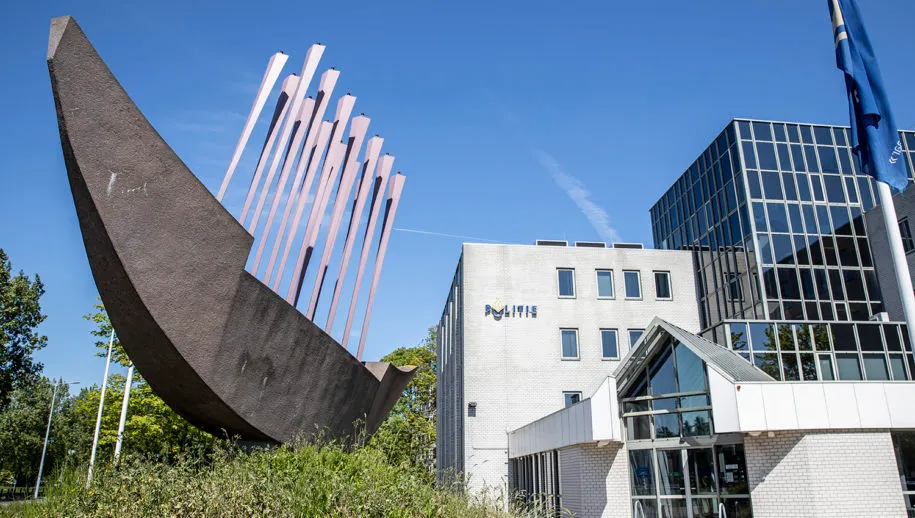 politiebureau hoofddorp wim meijer fotografie 915x518 1