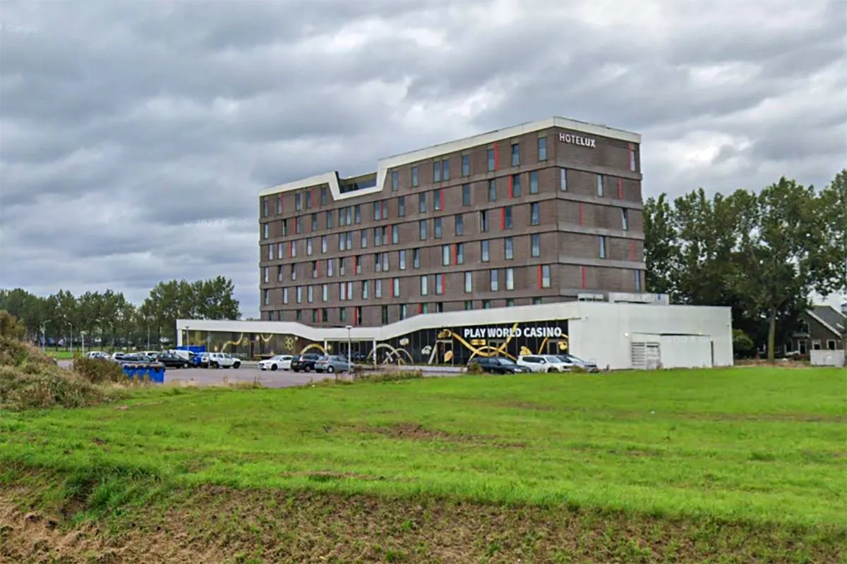 CASINO - GOOGLE STREETVIEW