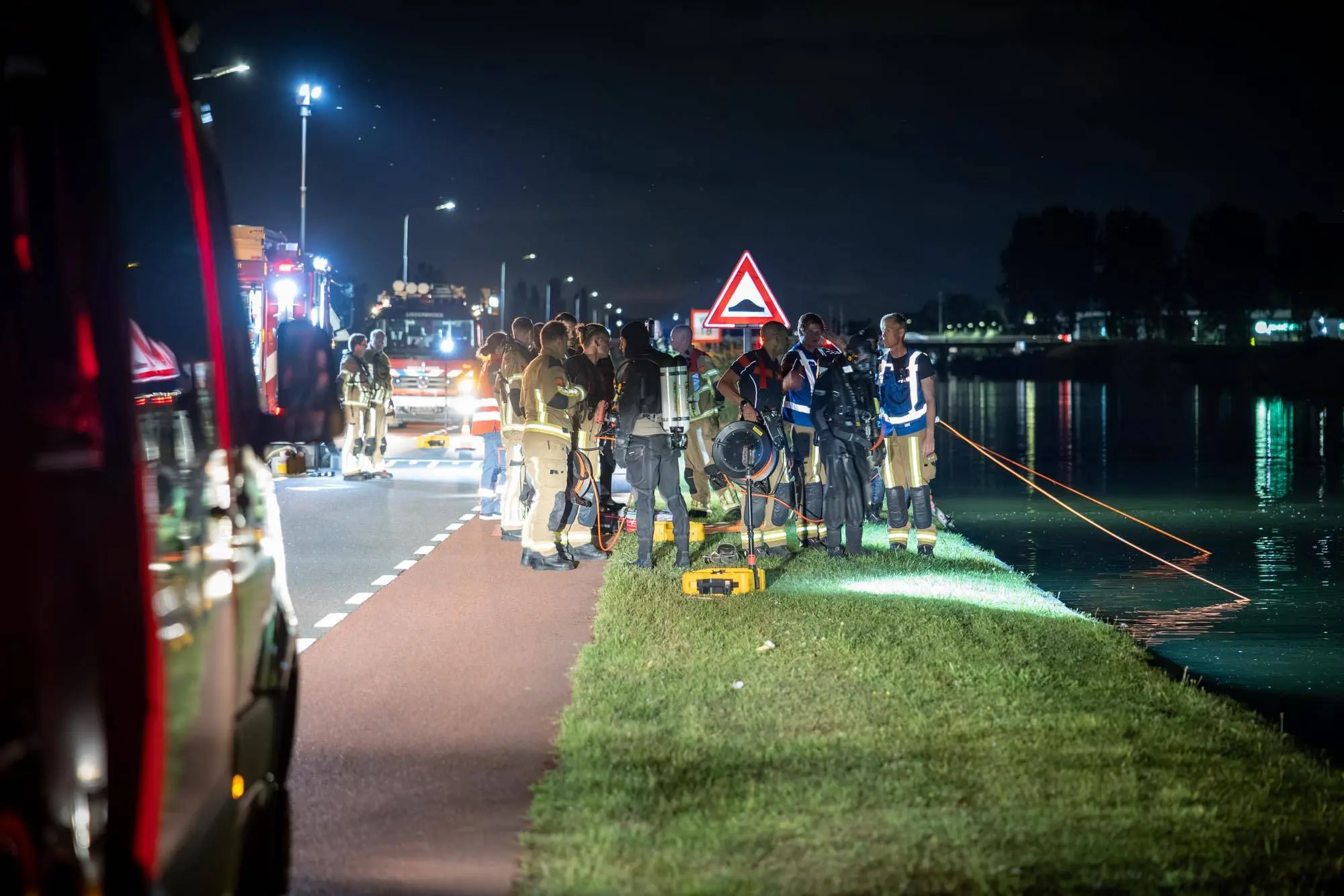 20260823_voertuigtewater_hillegommerdijk_lisserbroek_1