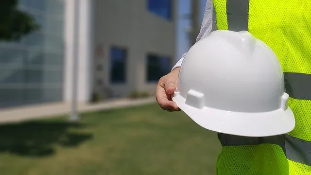 hard hat g5504afb78 640
