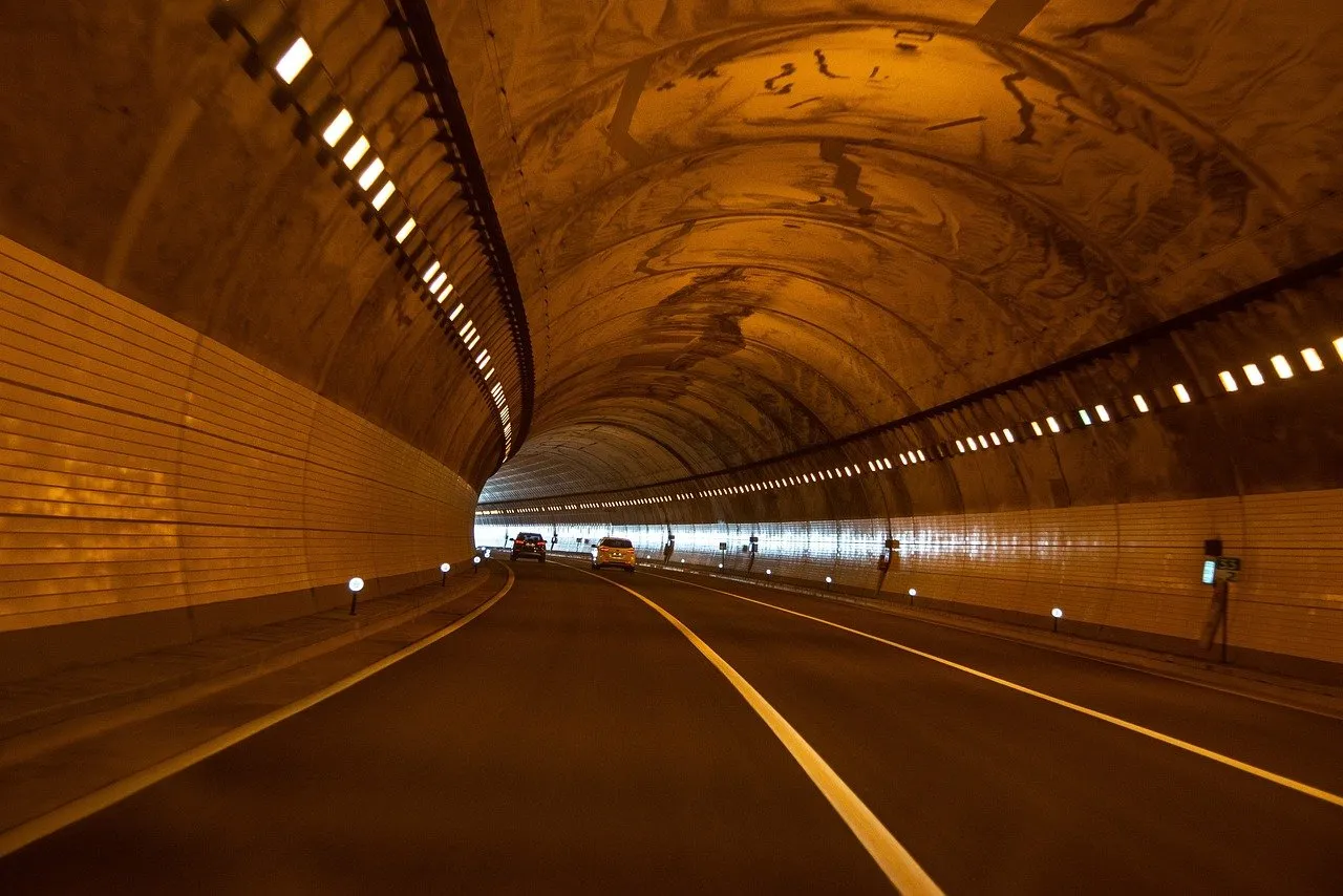 tunnel 4856896 1280