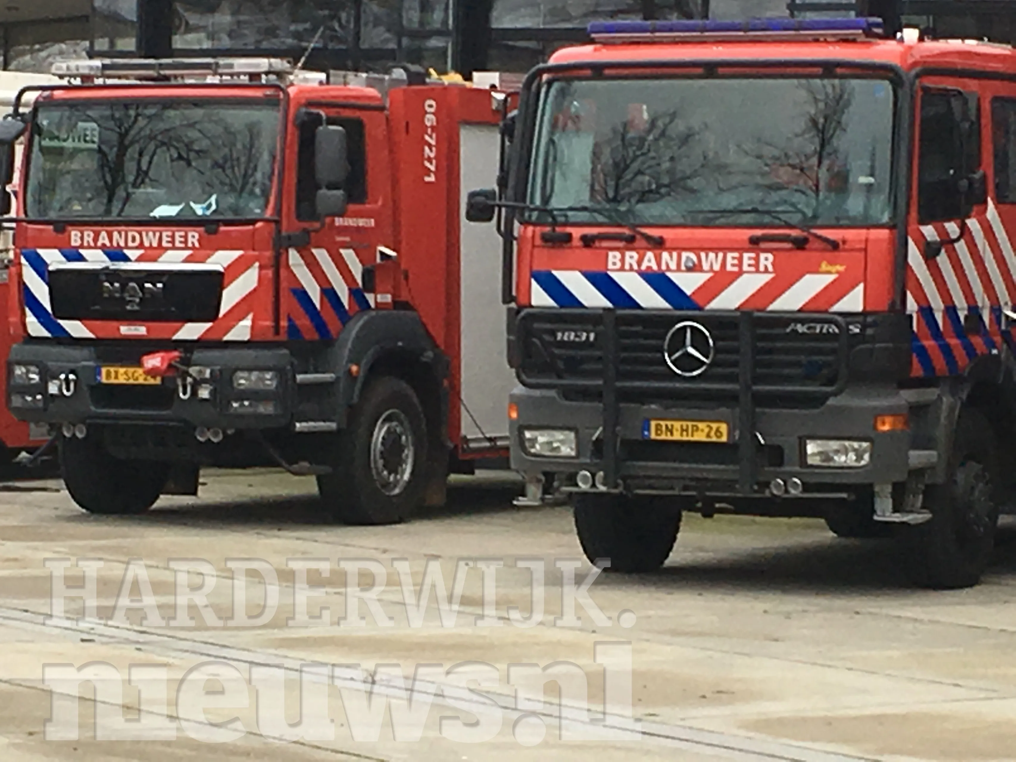 brandweer harderwijk wagens kazerne watermerk