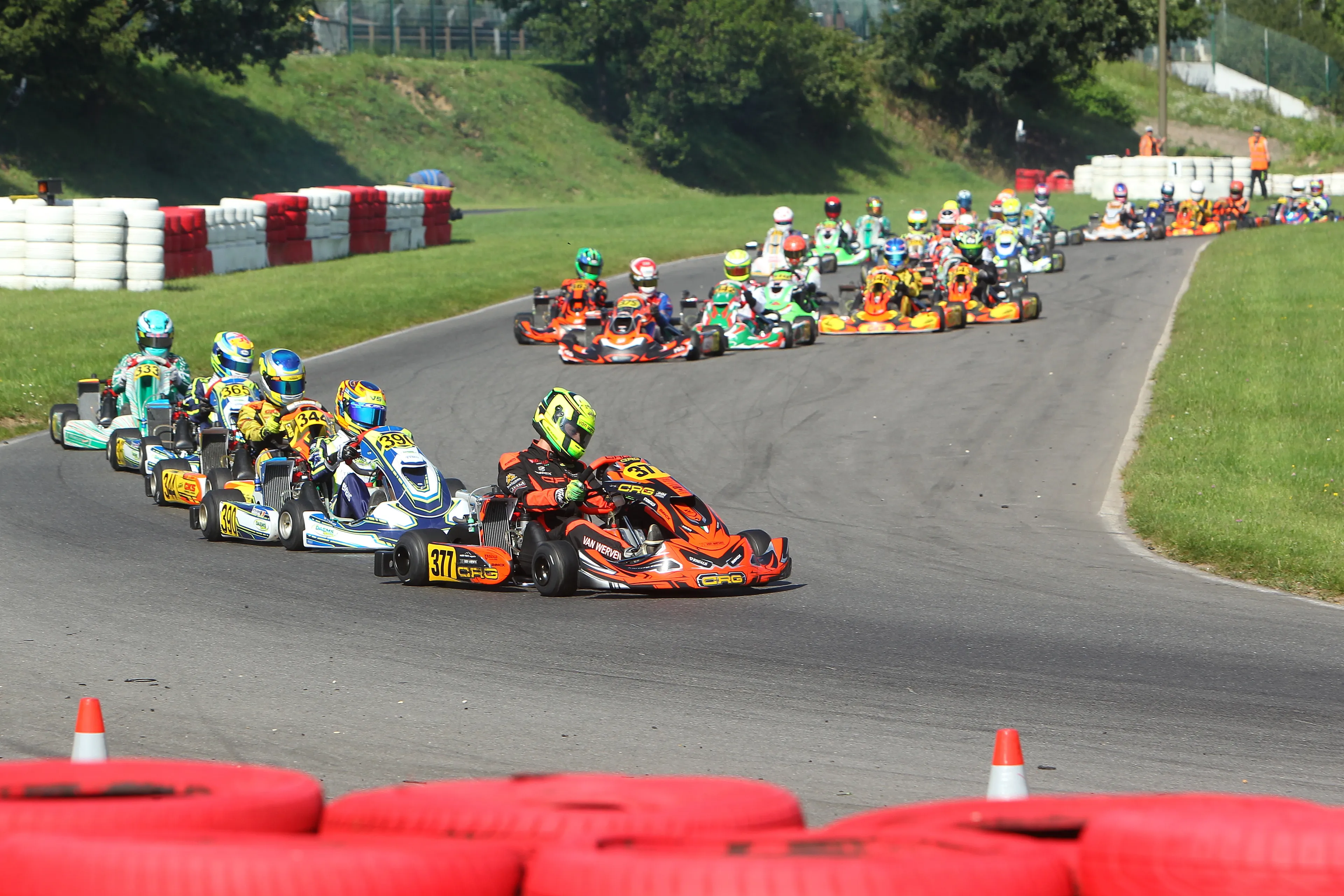 dion van werven met 377 neemt de leding id0g7322