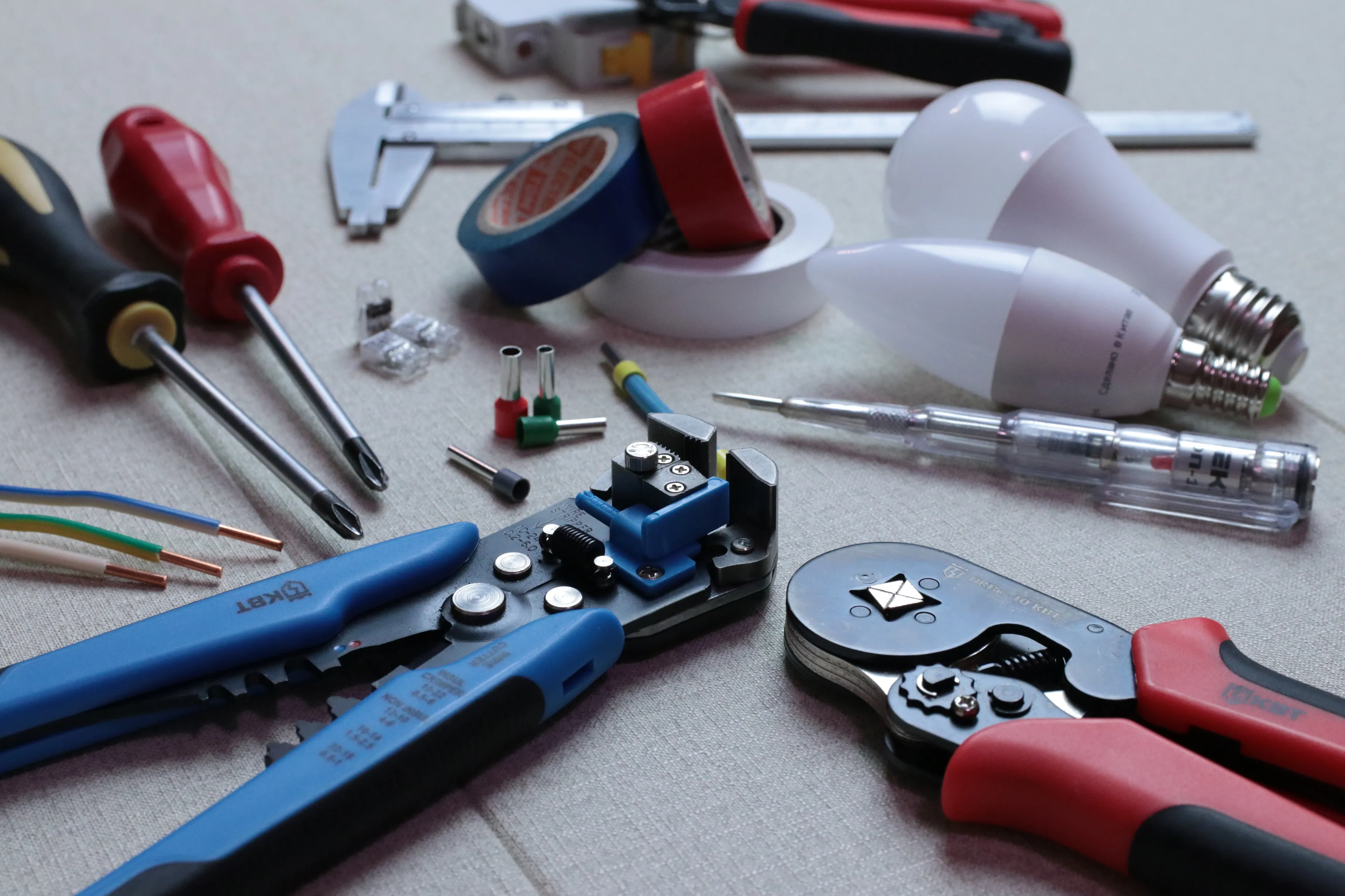 electrician 3087536