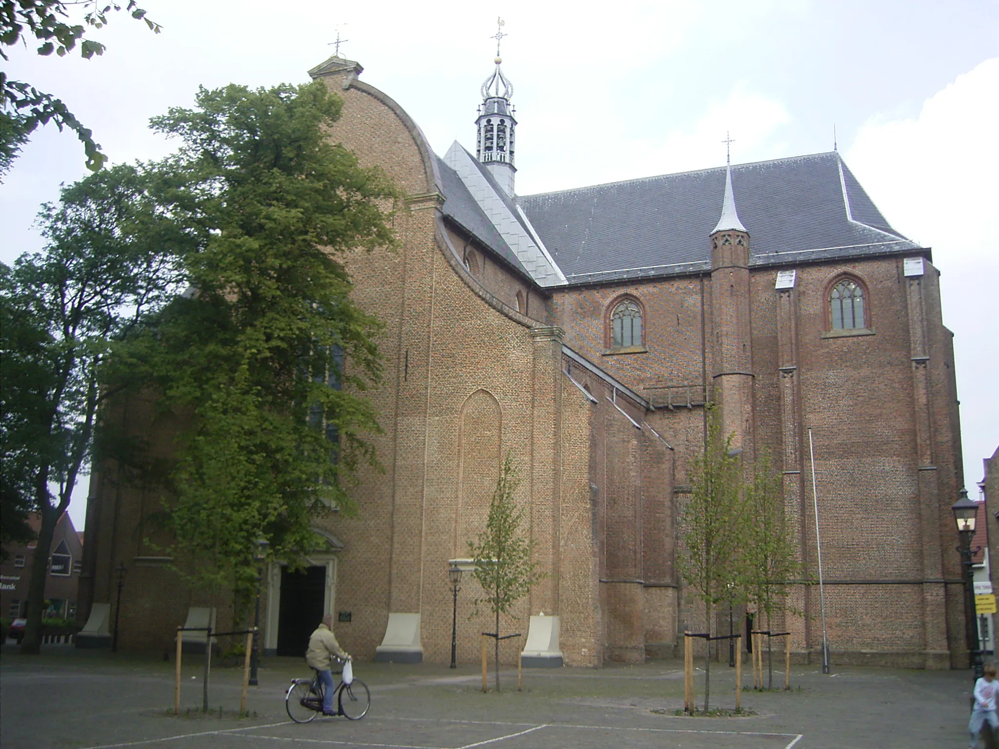grote kerk kerkplein cc0 wikimedia