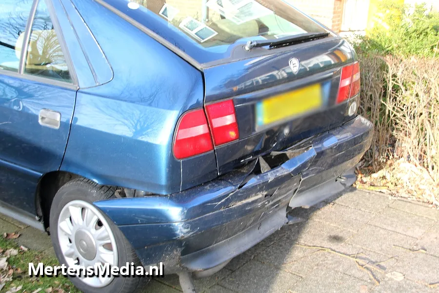 haaksepad selhorstweg botsing twee autos mertens media