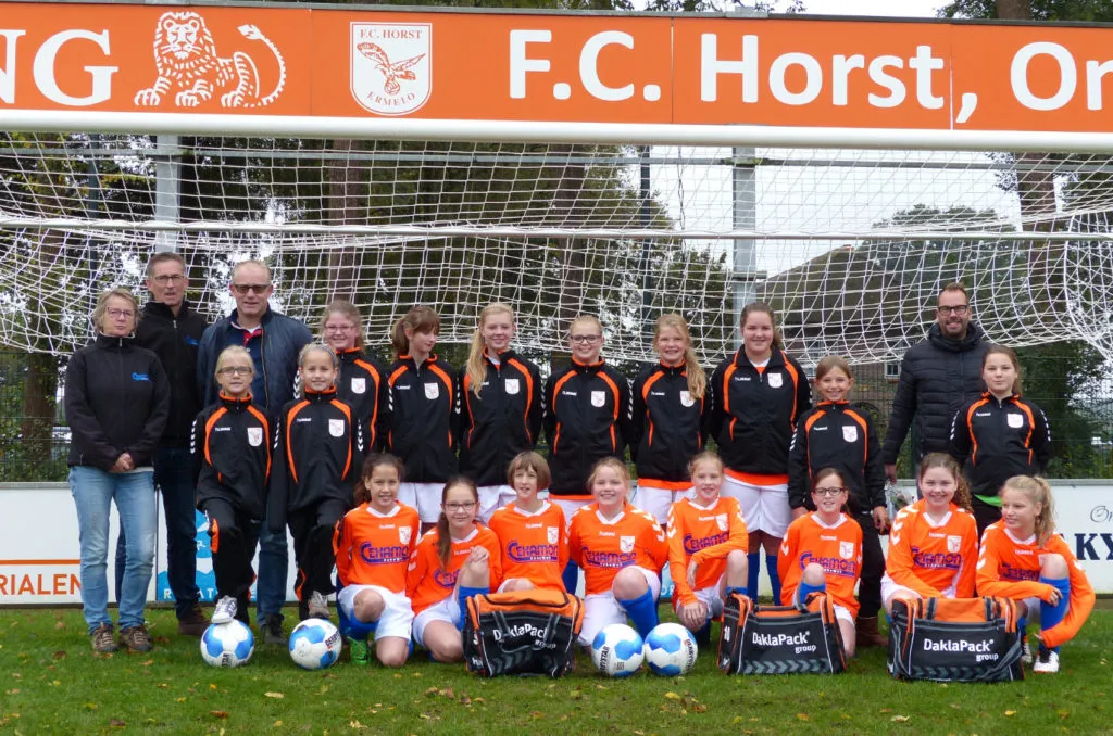 horst meiden vrouwen voetbal eigen foto