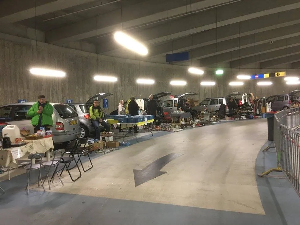 kofferbakverkoop houtwalgarage wijkvereniging stadsdennen