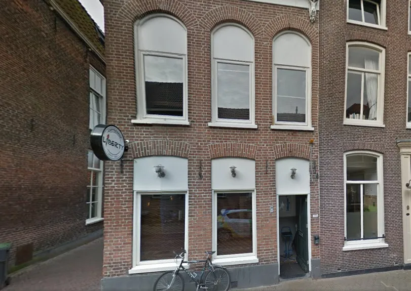 liberty coffeeshop dicht street view