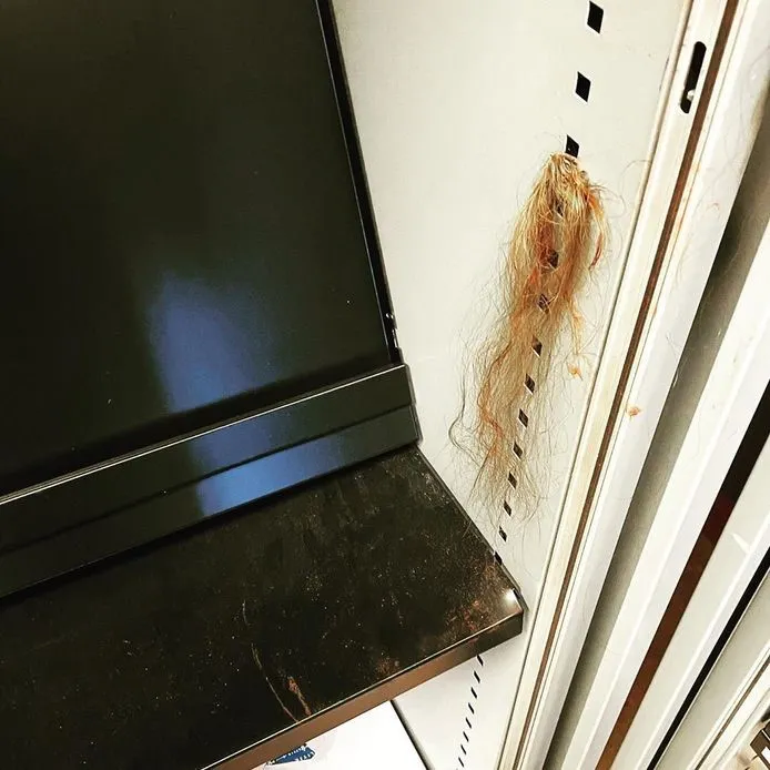 messenzwaaier politie centrum hwk insta