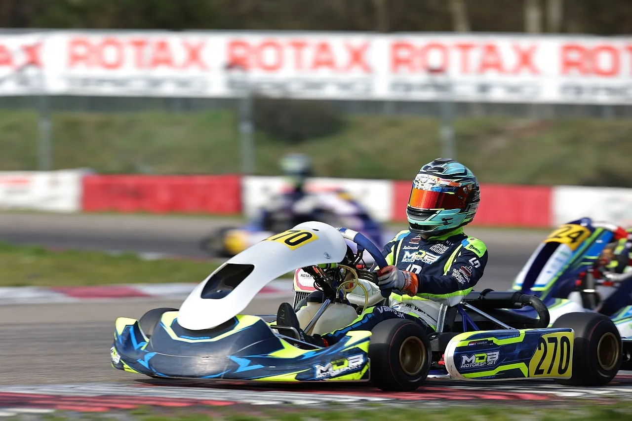 micthell van dijk actie 2