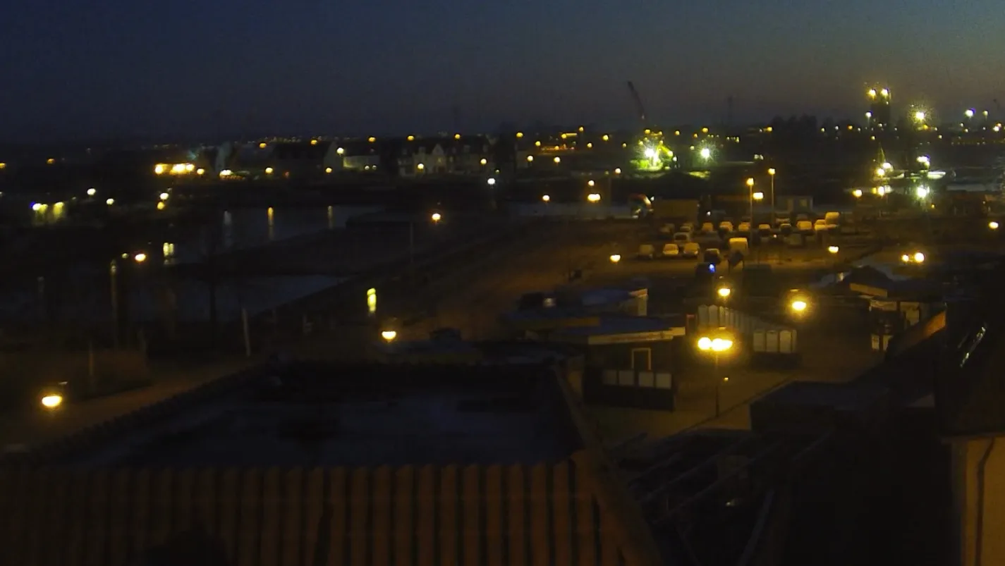 still uit waterfront webcam