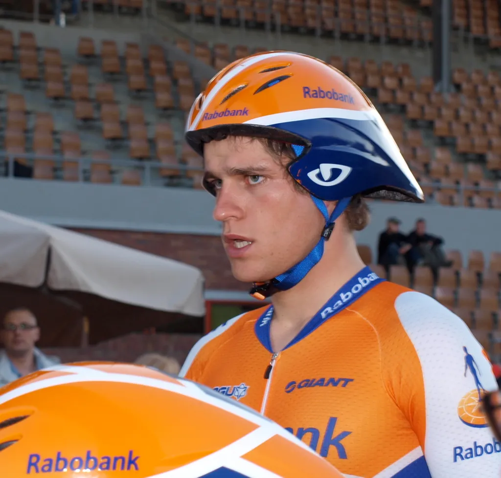 theo bos wielrennen hierden cc by sa 20 e dronkert