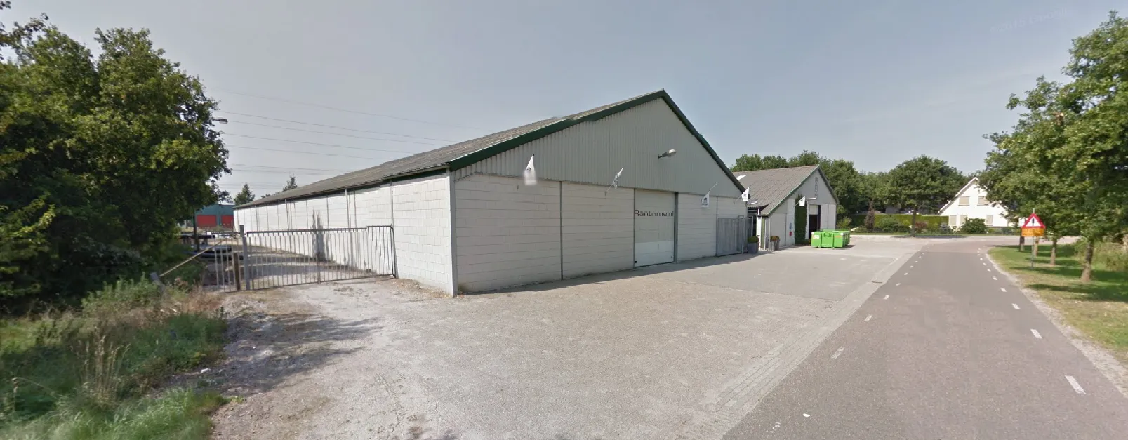 tweede parallelweg manege rantrime asbestsanering parkeerterrein google street view