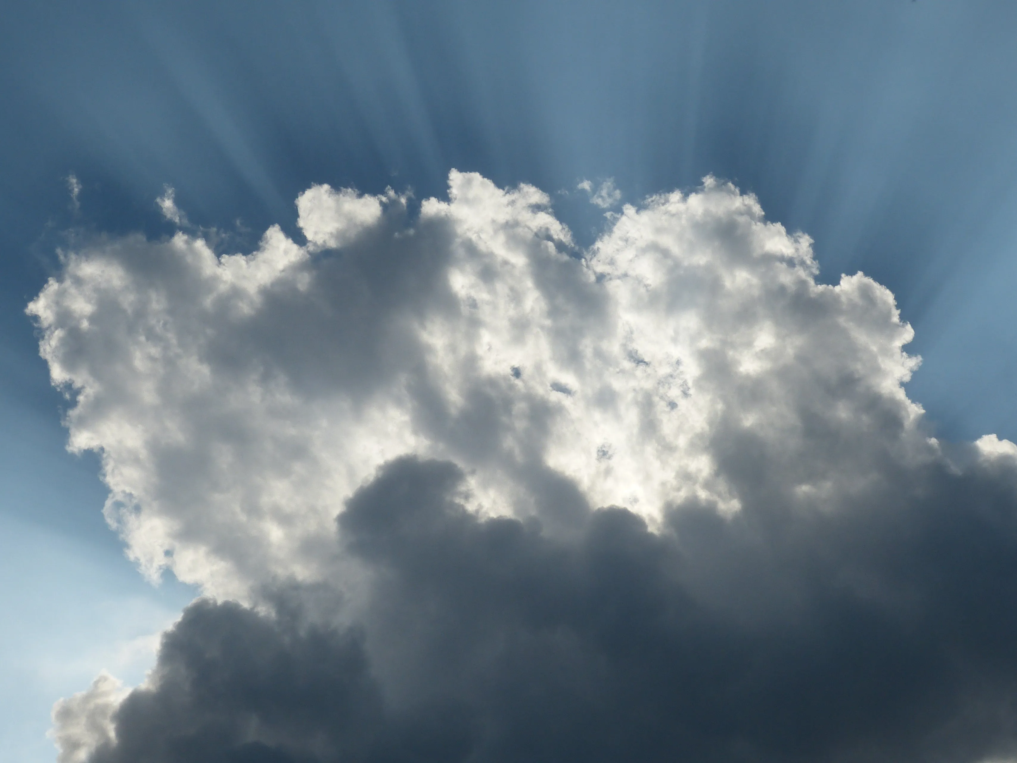 wolken zon blauw lucht pixabay