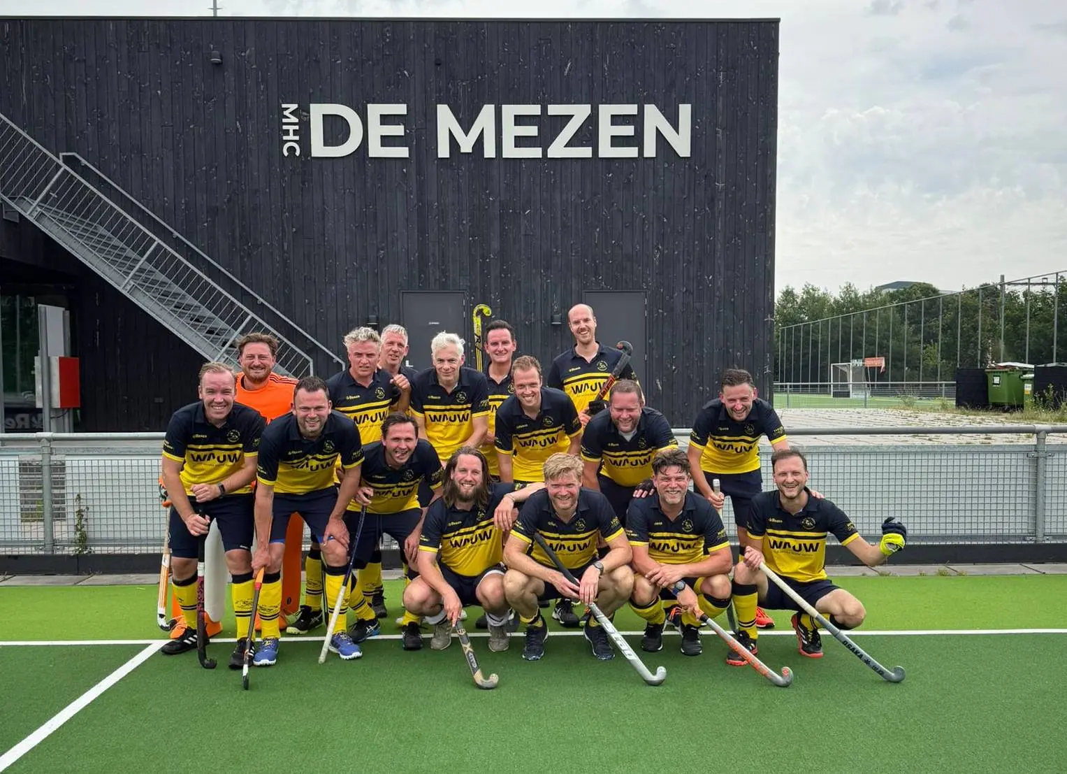 De,Mezen 30-1