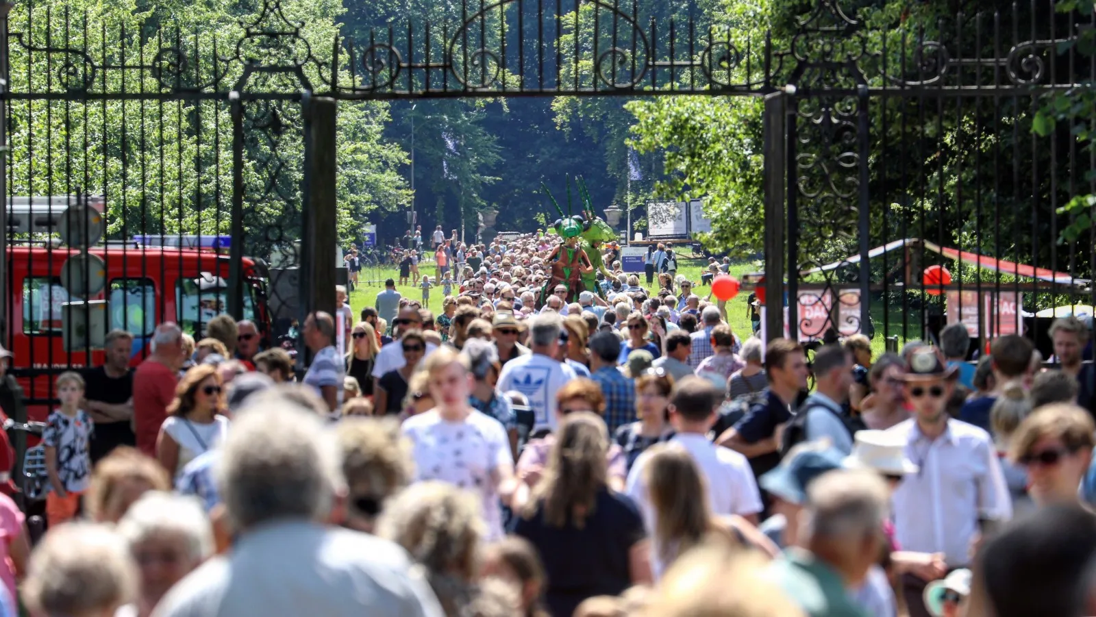 377823w1600r16 9143f3fbq90