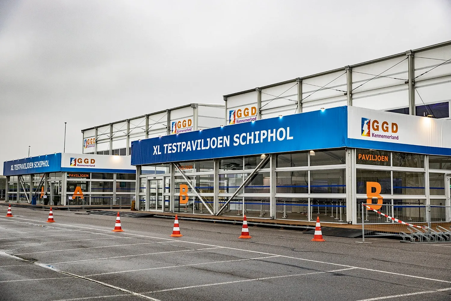 3z1a6275 coronatestlocatie schiphol wim meijer fotografie