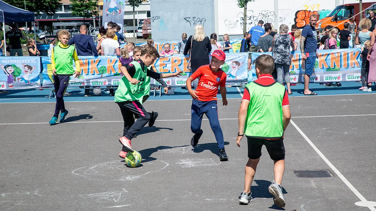 5i5a5453 buiten spelen