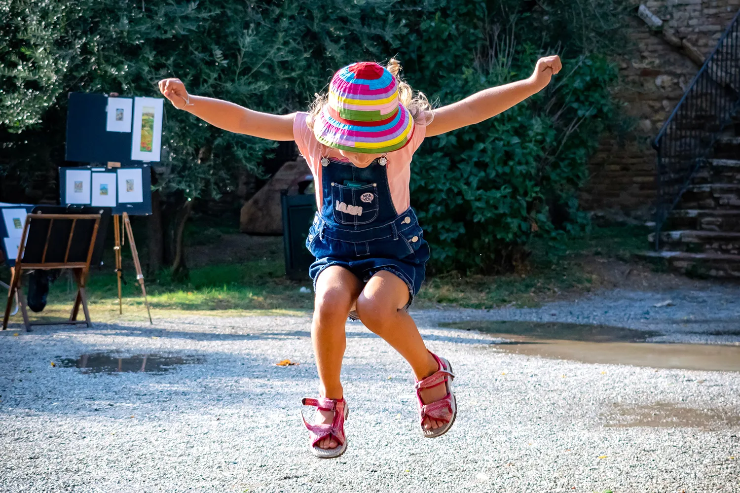 girl jumping 1799881 pexels
