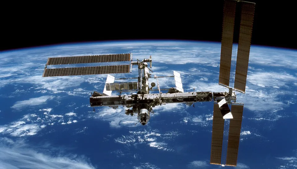 international space station 548331 960 720 banner pixabay