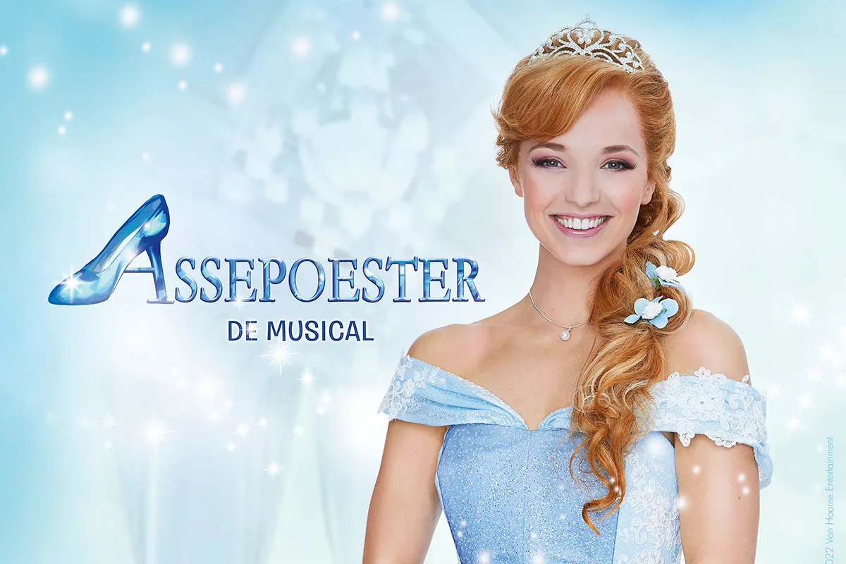 promobeeld assepoester de musical vierkant met logo fotograaf nick van ormondt