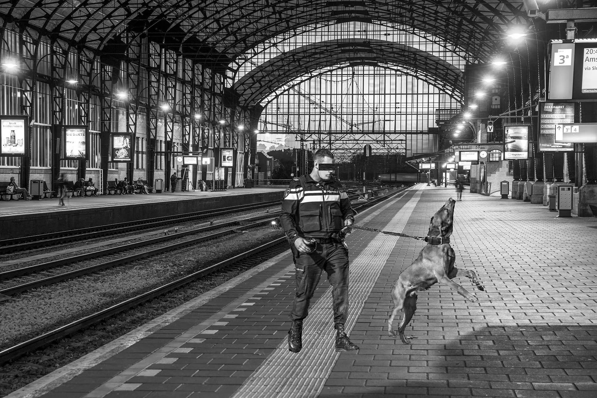 stationsperron politiehond