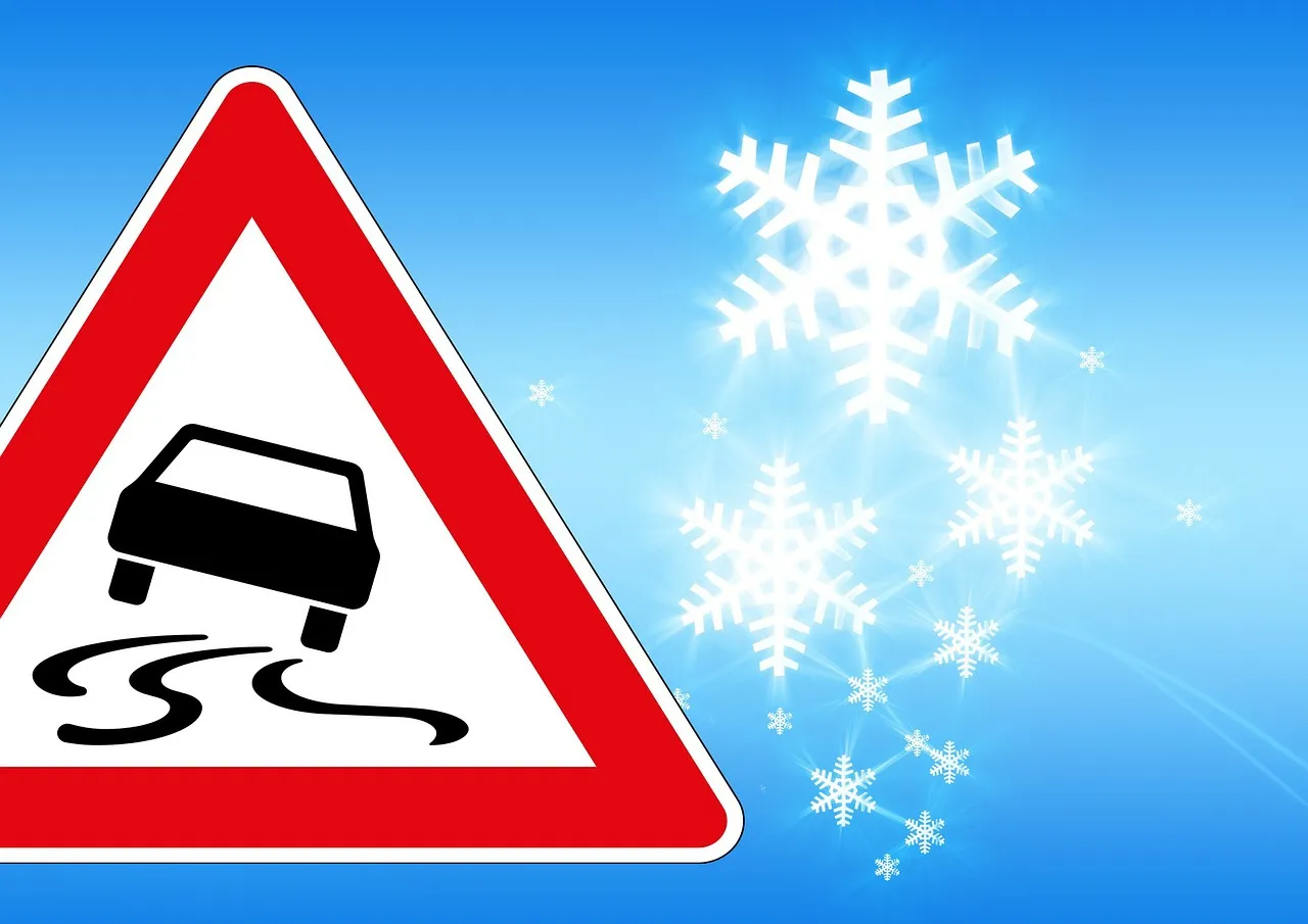 traffic sign 100350 1280