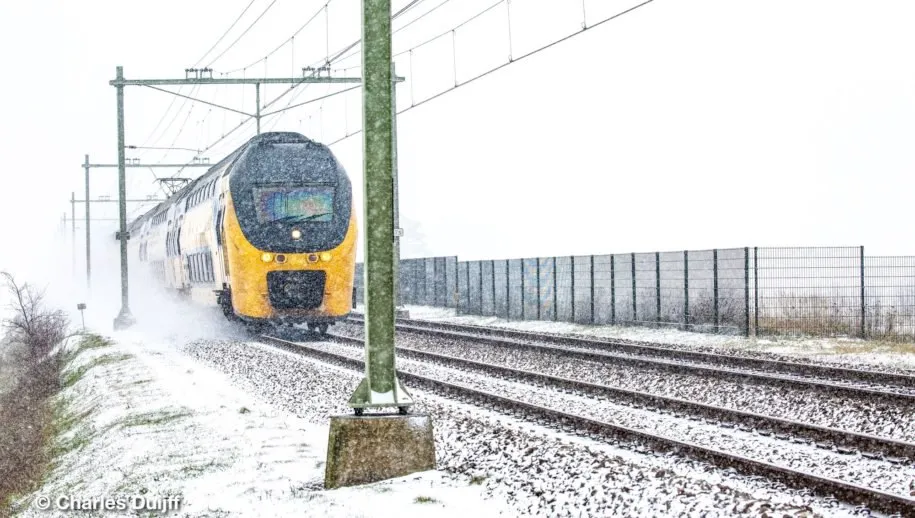 trein 21 915x518