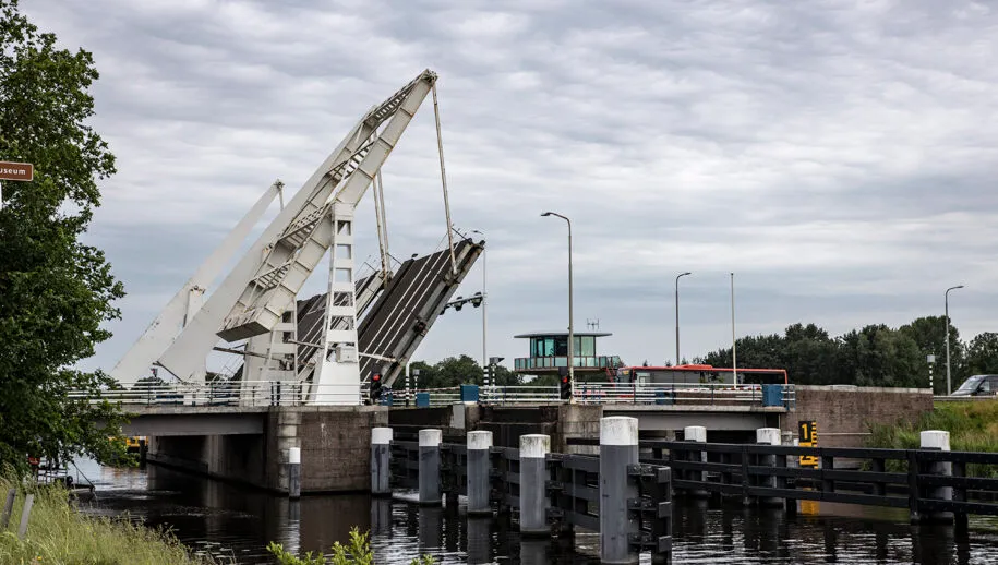 3z1a4094 cruquiusbrug wim meijer fotografie 915x518 1