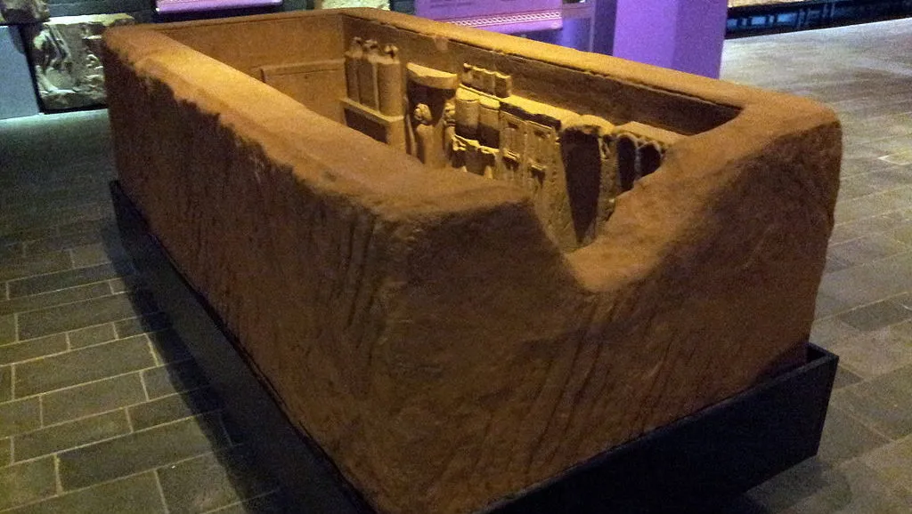 2015 heerlen thermenmuseum replica sarcofaag van simpelveld 03 e1476283129467