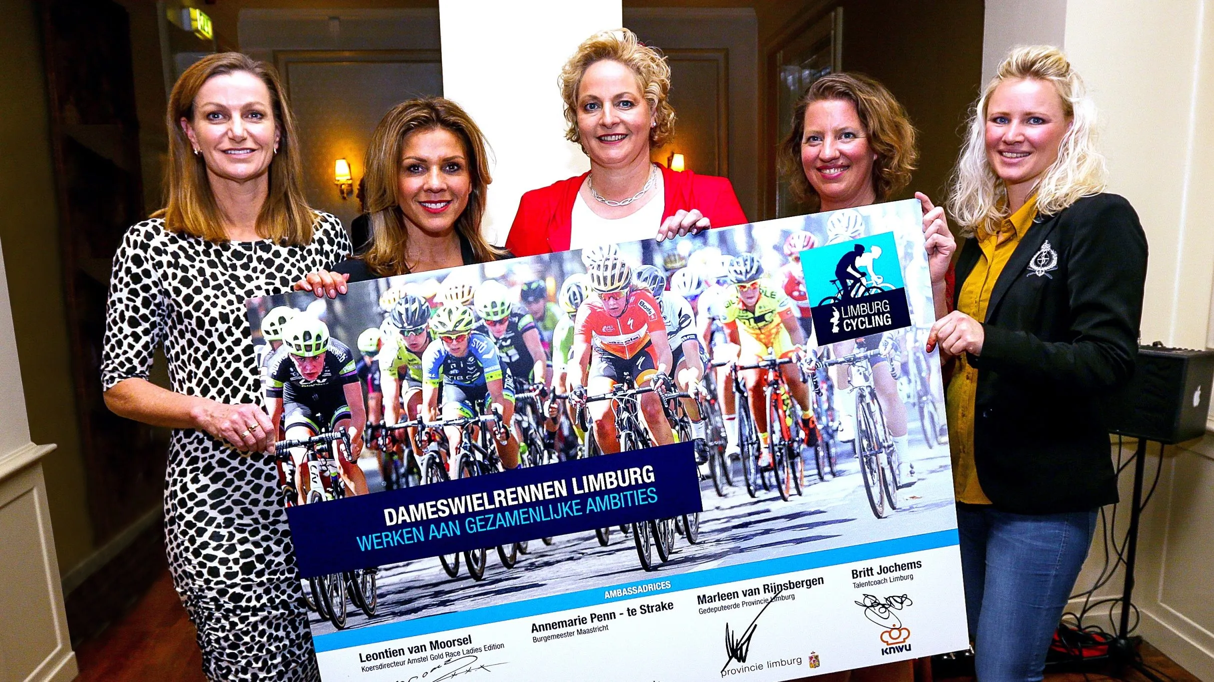 ambassadrices dameswielrennen e1492945810863