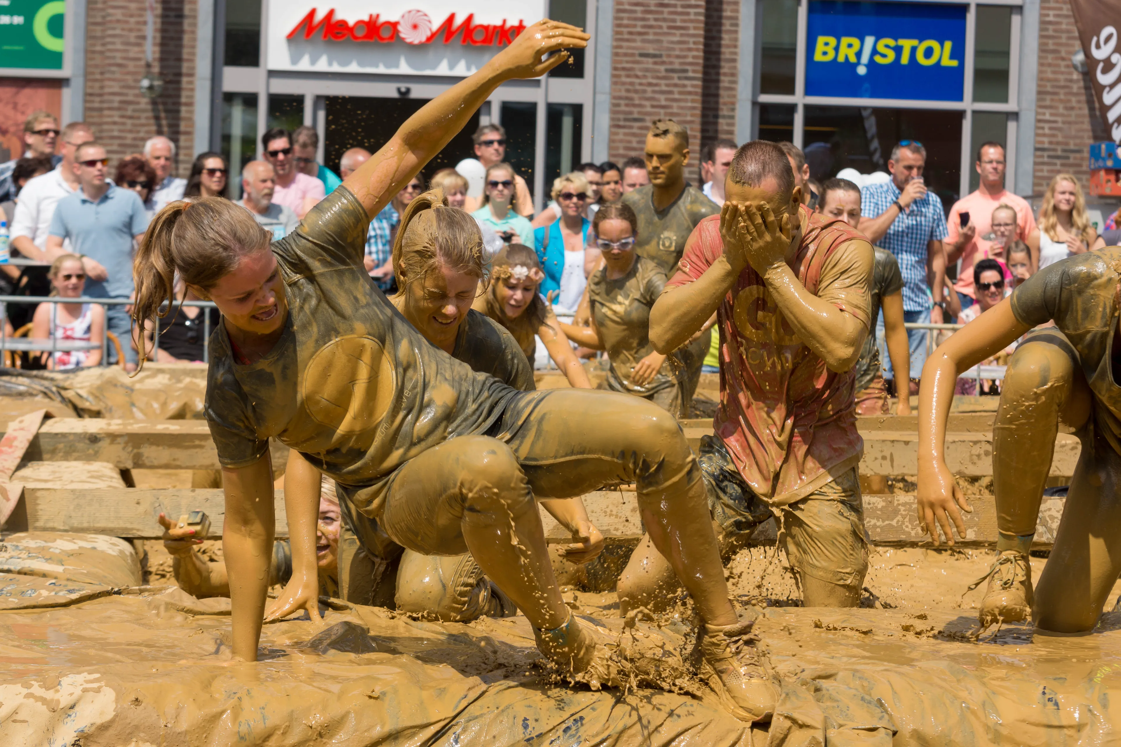 heerlenstormt credits ted boots