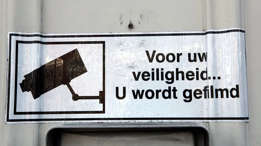 voor uw veiligheid u wordt gefilmd by joost j bakker ijmuiden e1431553321506