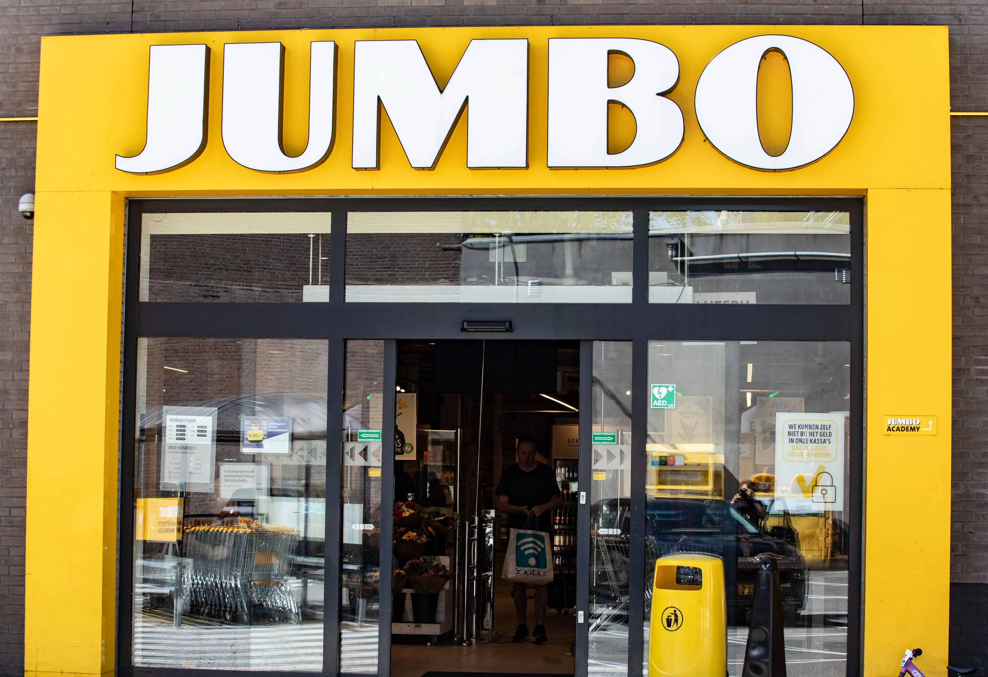 230814-8728-Logo Jumbo