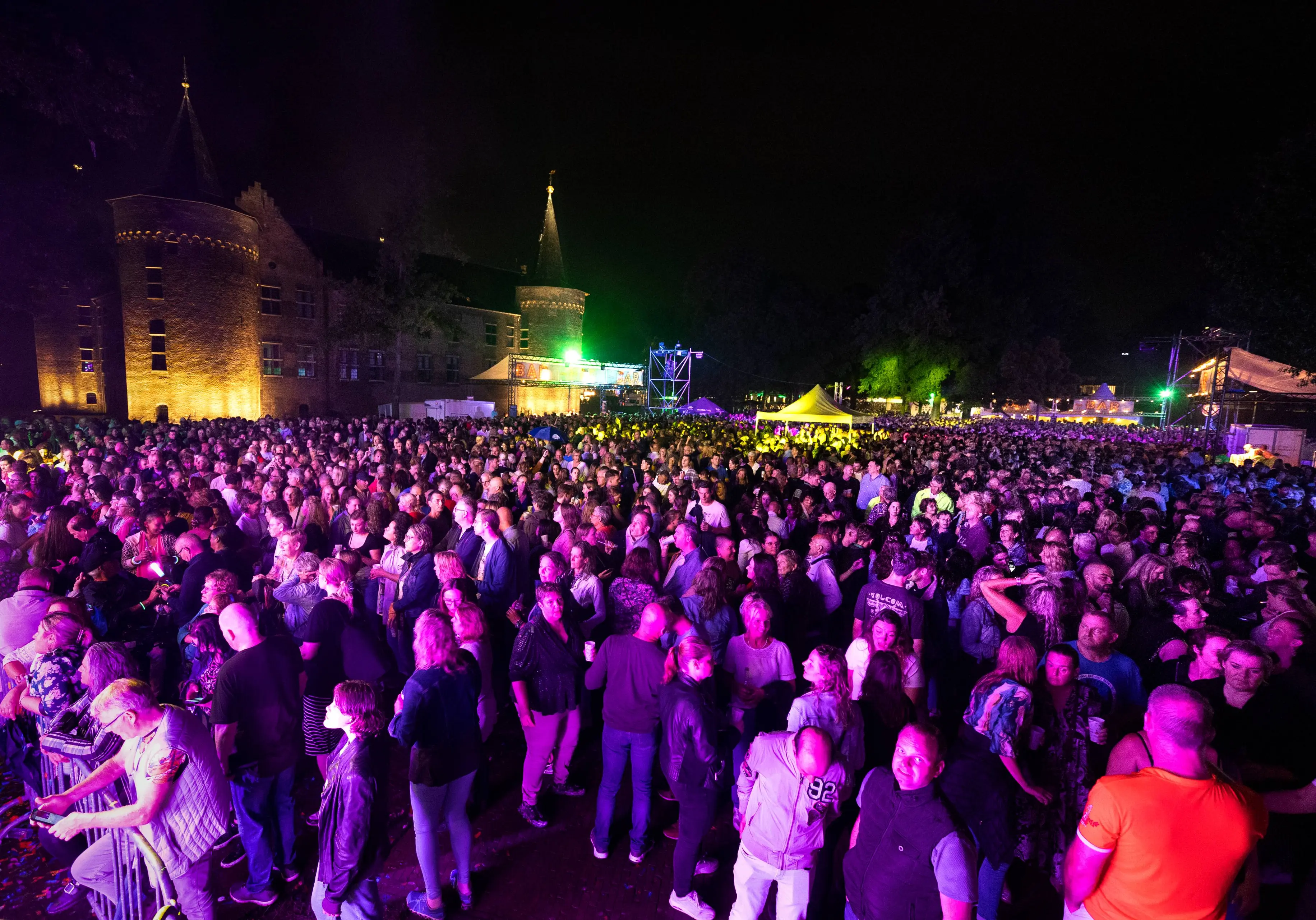 230825-0034-Laatste kasteeltuinconcert van dit jaar
