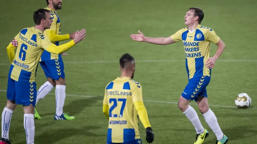 02f1dbf8129dbb98e810c5ea220bf985