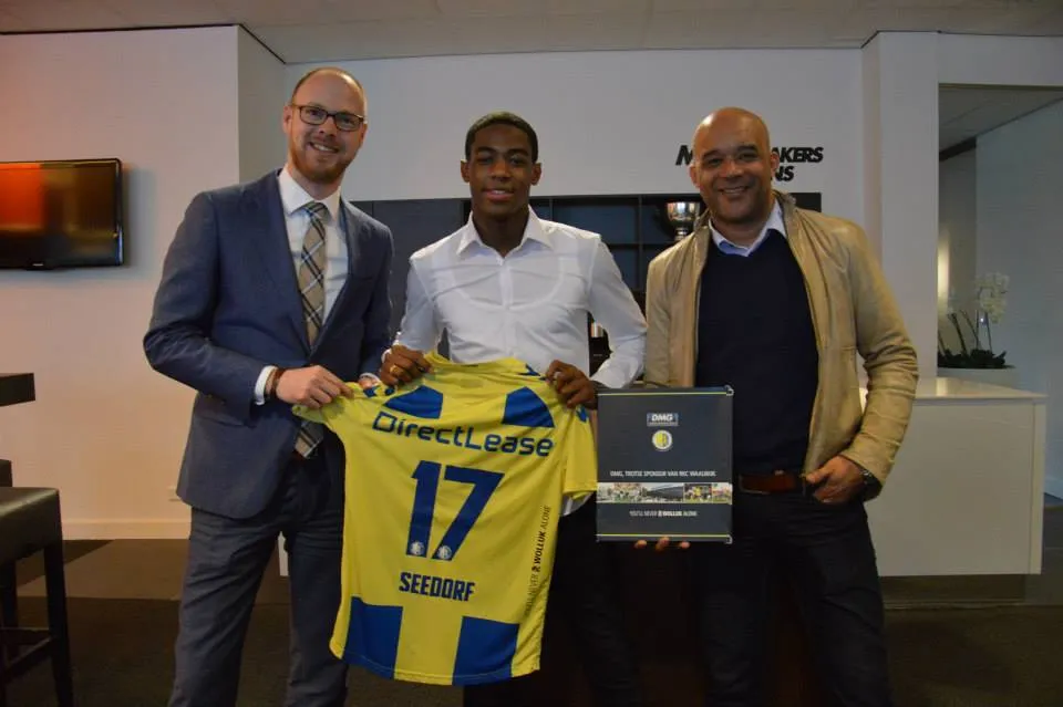 10348594 811884058878816 472174422875938572 n