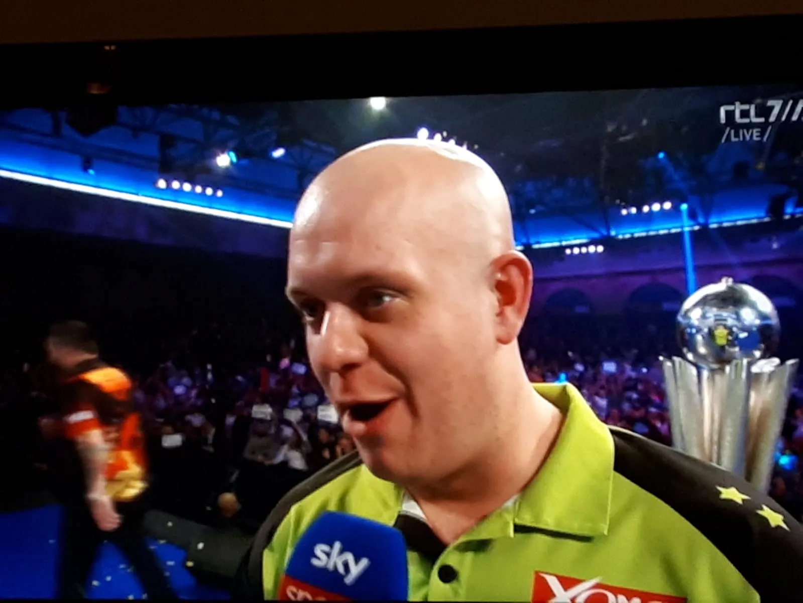 18b48448 d602 4d18 aee6 351c747a148e